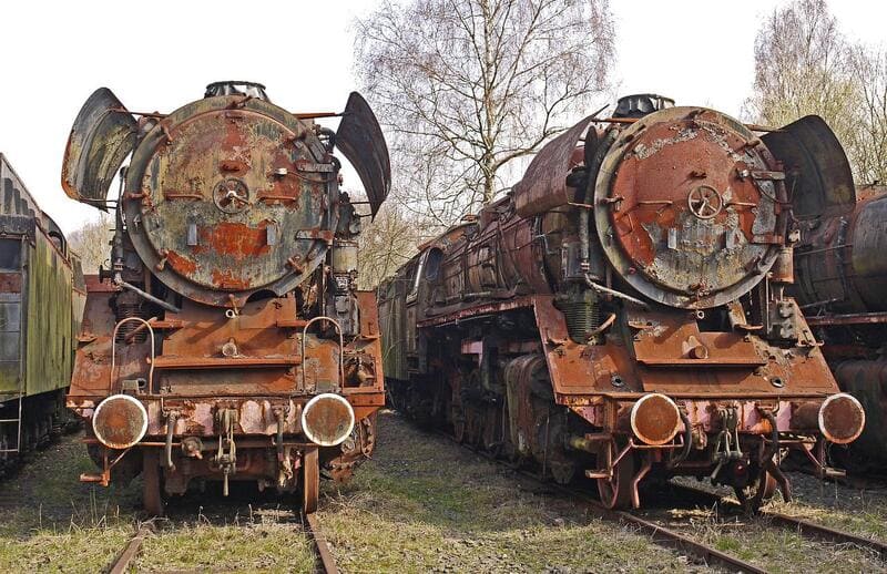 trenes con corrosión